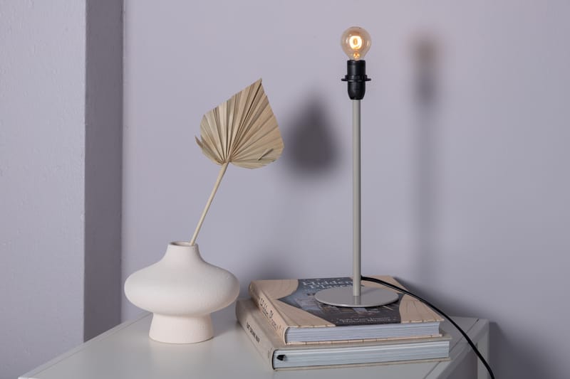 Decines Bordlampe - Beige - Belysning - Innendørsbelysning & Lamper - Bordlampe