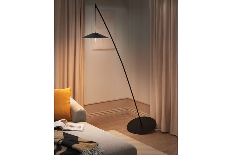 Pankeria Gulvlampe 205 cm - Svart - Belysning - Innendørsbelysning & Lamper - Soveromslampe