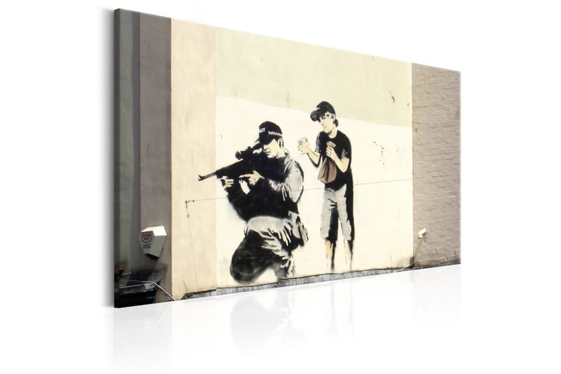 Bilde Sniper and Child by Banksy 120x80 - Artgeist sp. z o. o. - Innredning - Bilder & kunst - Lerretsbilder