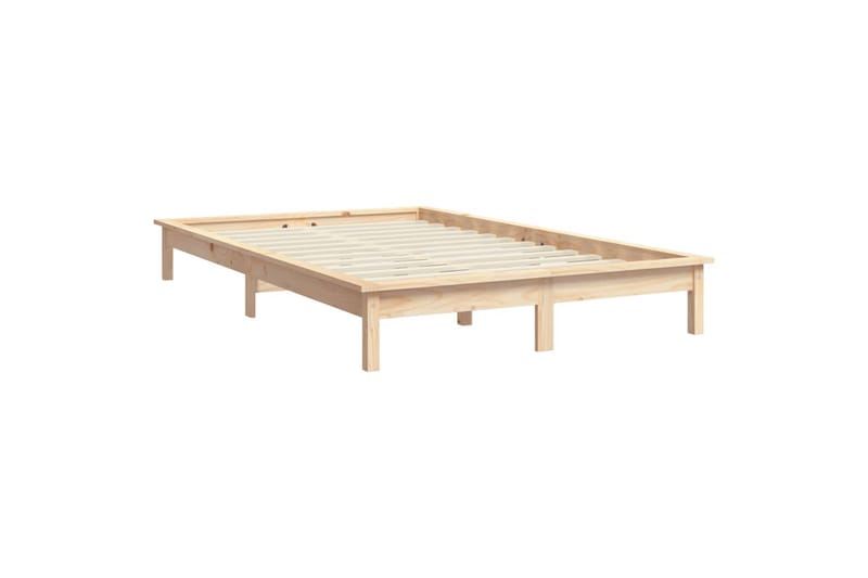 beBasic Sengeramme heltre furu 140x200 cm - Brun - Møbler - Senger - Sengeramme & sengestamme