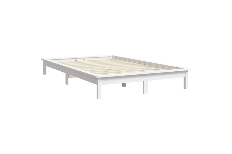 beBasic Sengeramme hvit heltre furu 140x200 cm - Hvit - Møbler - Senger - Sengeramme & sengestamme