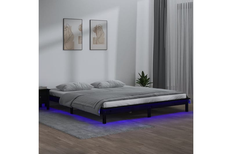 beBasic Sengeramme med LED svart 140x190 cm heltre - Svart - Møbler - Senger - Sengeramme & sengestamme