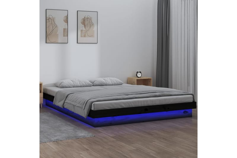 beBasic Sengeramme med LED svart 150x200 cm 5FT King Size heltre - Svart - Møbler - Senger - Sengeramme & sengestamme