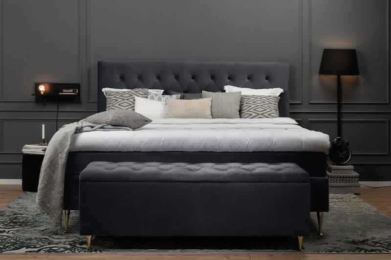 Royal Velvet Komplett Sengepakke 210x210 cm - Svart Fløyel/Lave Sølvben - Møbler - Senger - Komplett sengepakke