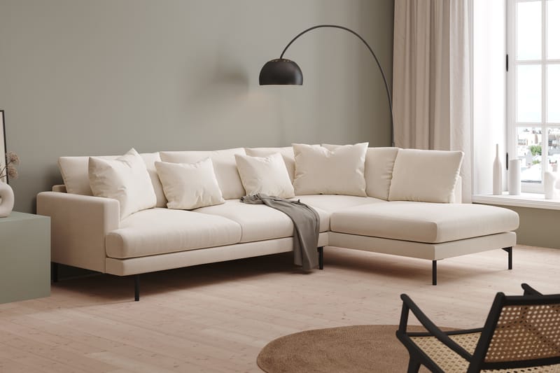 Menard Fløyel 4-seters L Sofa med Sjeselong Høyre - Lys beige - Møbler - Sofaer - Sofa med sjeselong