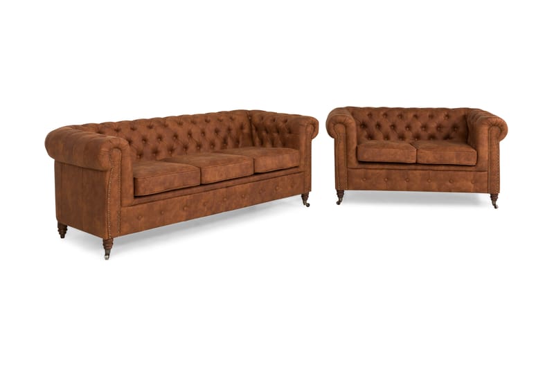 Chesterfield Deluxe Sofagruppe 3+2 Lærutseende - Cognac / Brun - Møbler - Sofaer - Sofagrupper - Chesterfield sofagruppe