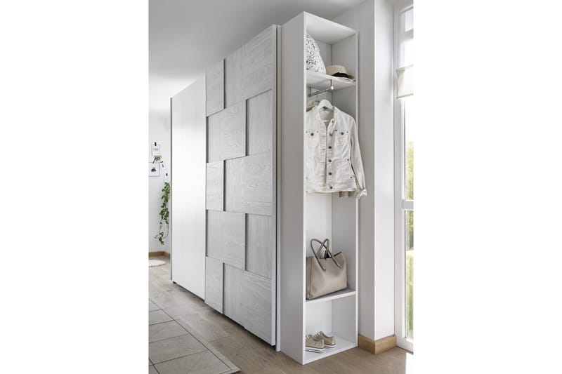 Periera Åpen Gavlgarderobe 50x26x205 cm - Hvit - Oppbevaring - Hyller