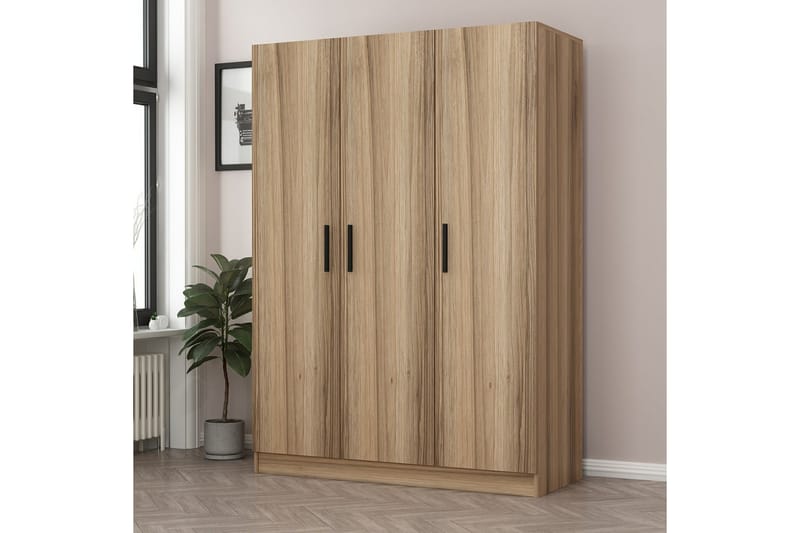 Fruitland Garderobe 135 cm - Eik - Oppbevaring - Klesoppbevaring - Garderober & garderobesystem