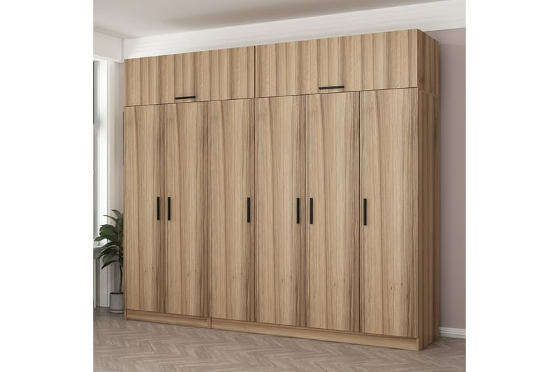 Fruitland Garderobe 270 cm - Brun - Garderober & garderobesystem - Garderobeskap & klesskap