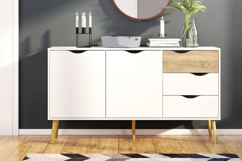 Delta Skjenk 147 cm - Hvit/Eik - Oppbevaring - Oppbevaringsmøbler - Sideboard & skjenker