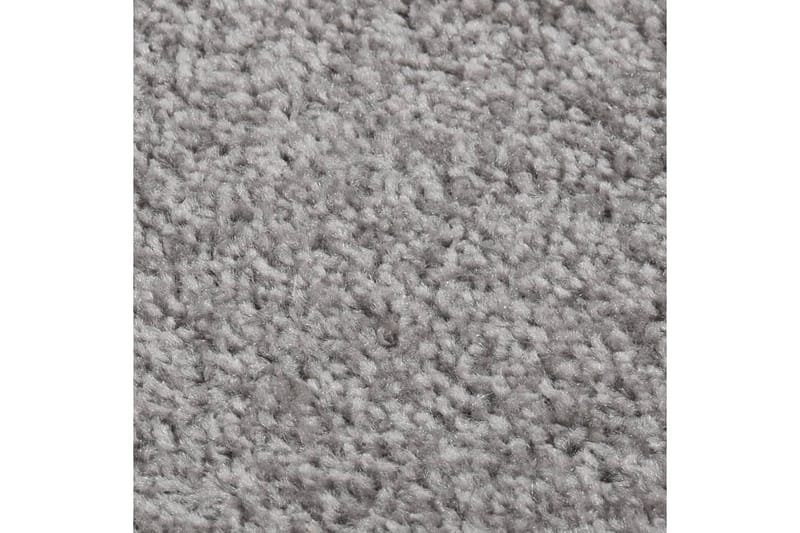 Teppe med kort luv 120x170 cm grå - Grå - Kjøkkenmatte - Gummiert tepper - Plastmatte balkong - Plasttepper - Små tepper - Mønstrede tepper - Store tepper - Hall matte - Balkongmatte - Håndvevde tepper